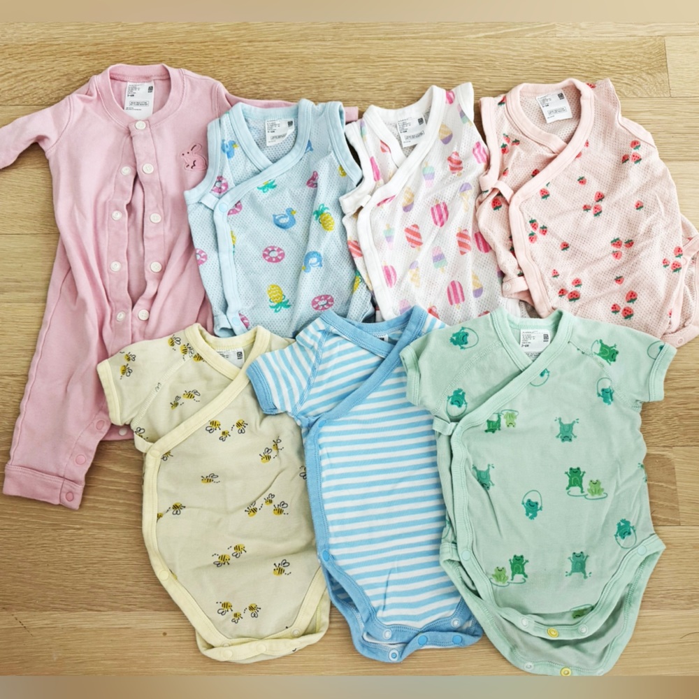 7 Uniqlo Limited Edition Joy of Print Baby 3-6M Bodysuit (Open Front)